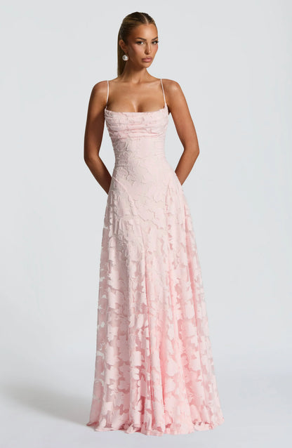 Dorota | Elegancka zwiewna sukienka maxi