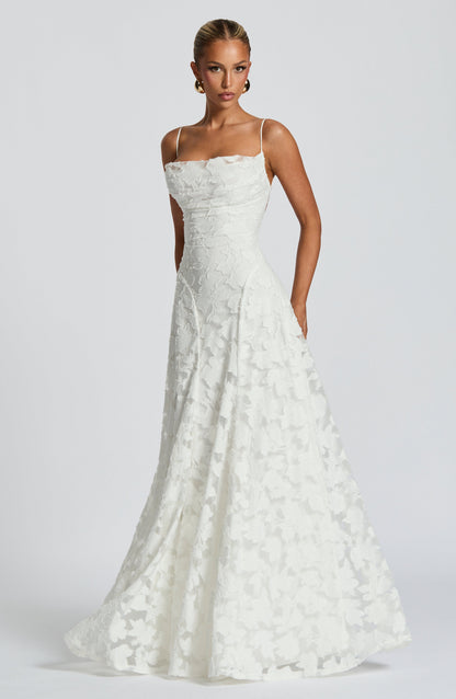 Dorota | Elegancka zwiewna sukienka maxi